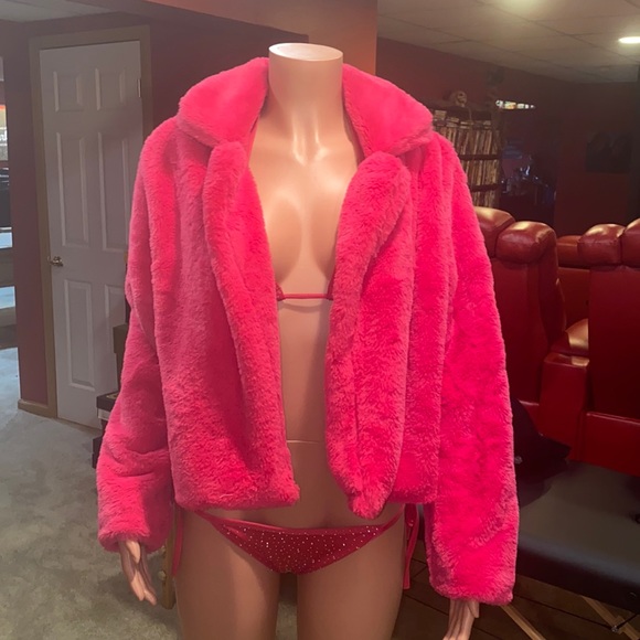 ❤️ Faux Fur Jacket Brand New - Picture 3 of 9